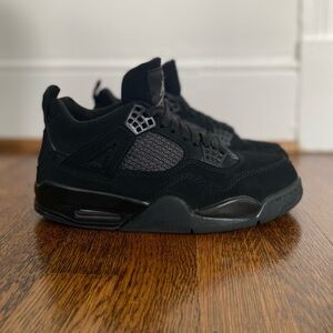 Air Jordan 4 Black Cat Retro Athletic Shoes